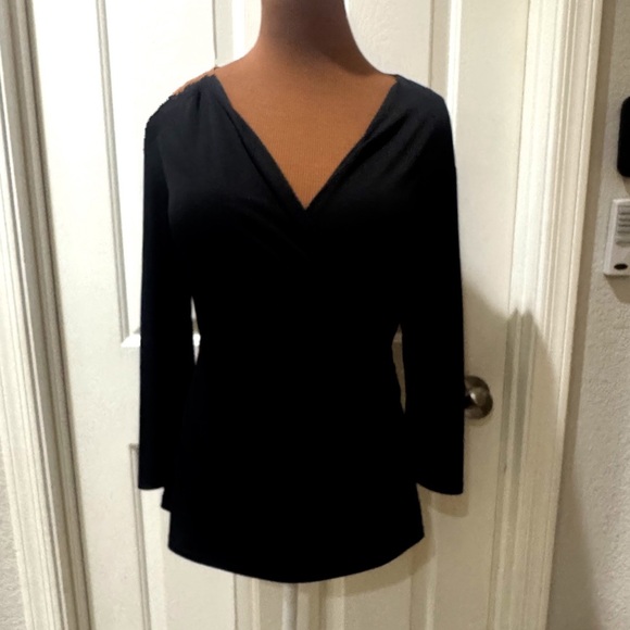 Simply Styled 3/4 Sleeve V-Neck Wrap Style Crossover Top Black Size XL EUC - Picture 4 of 13